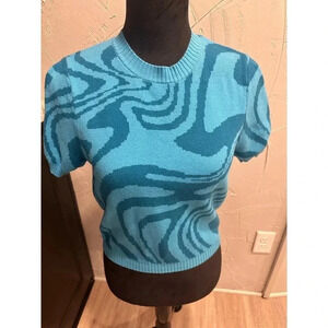 Forever 21 Blue Cropped Sweater Large